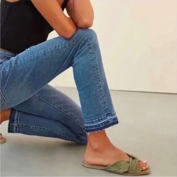 Anthropologie Pilcro Distressed High Rise Cigarette Frayed Hem Straight Jeans 30 - Picture 3 of 10